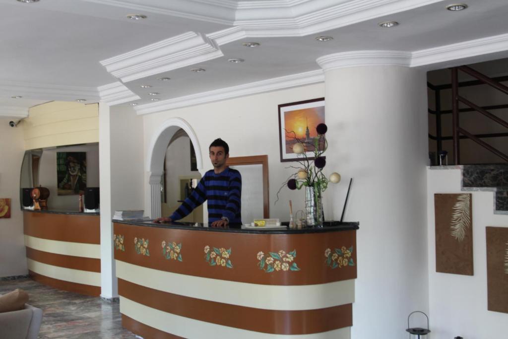 Hotel Villa Granada Анталія Екстер'єр фото